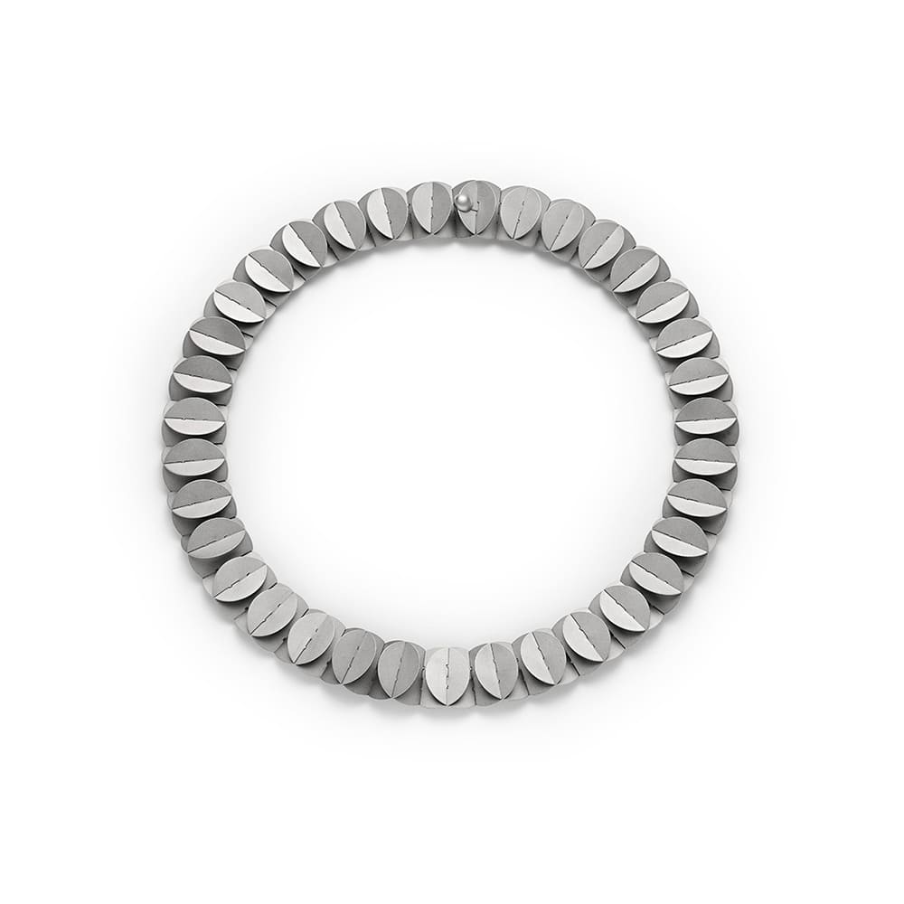 Weinmayr_Niessing_Phoenix_unten_Collier_1000_1000_2 Weinmayr_Niessing_Phoenix_unten_Collier_1000_1000_2