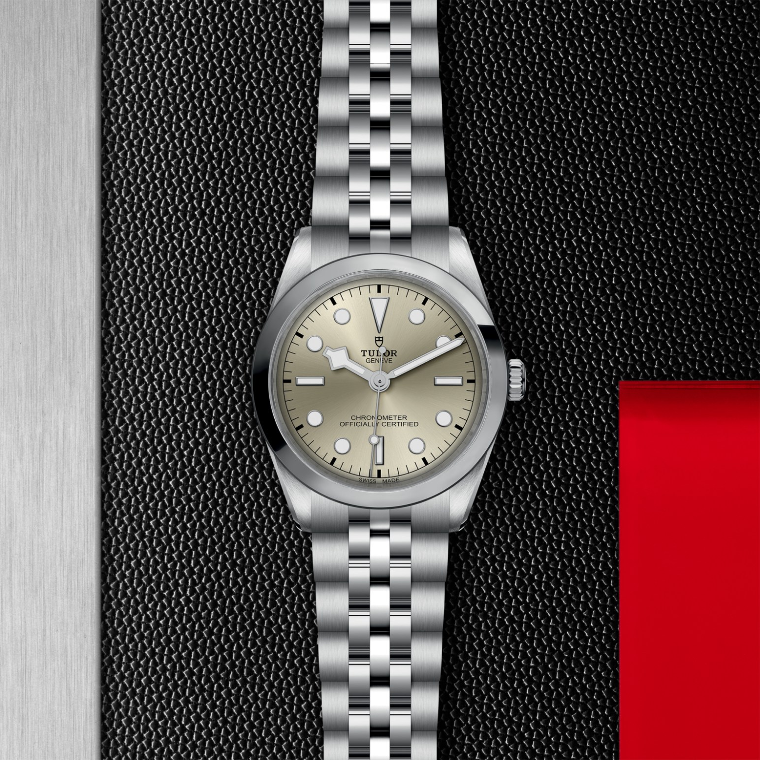 TUDOR Black Bay One 36 – Bild 4