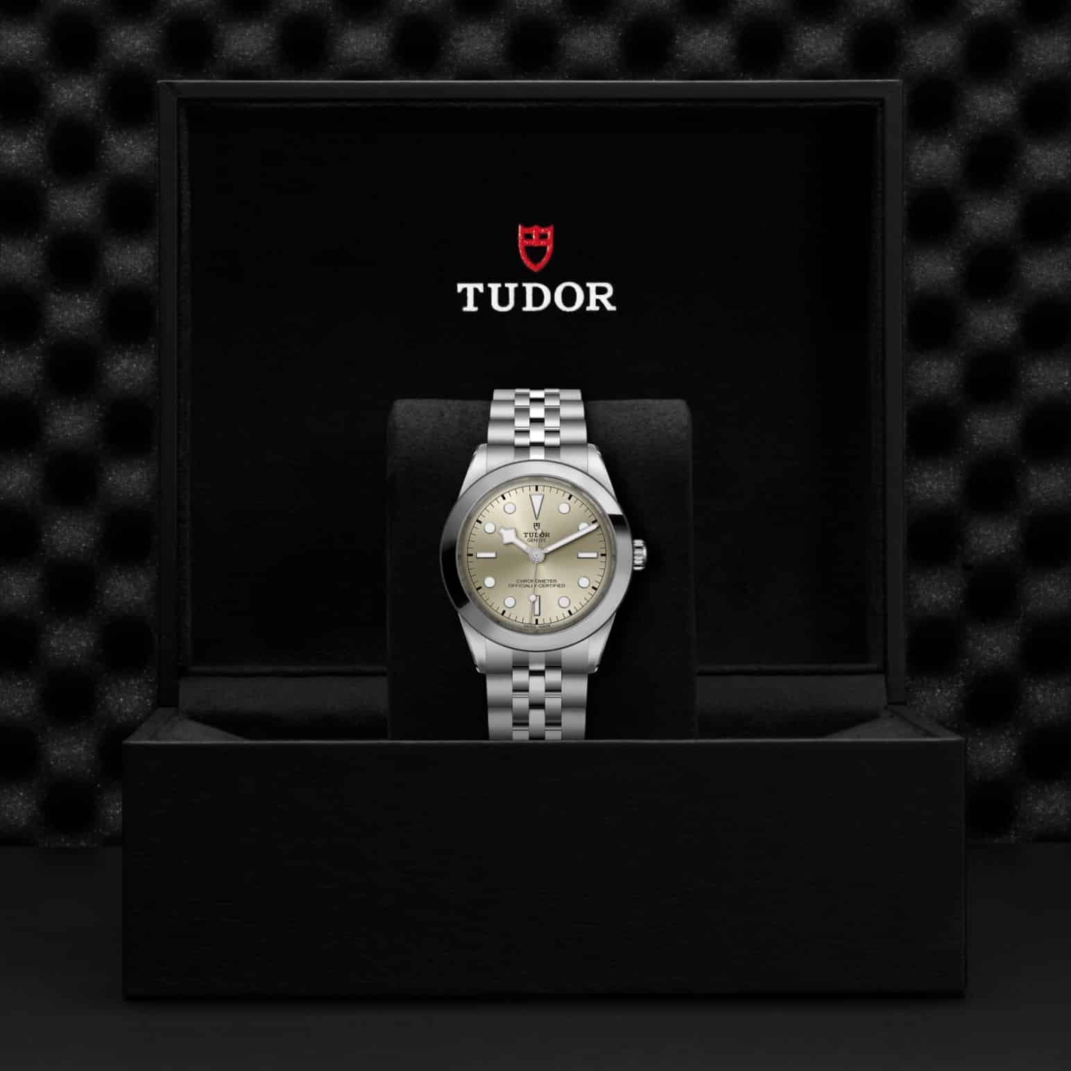 TUDOR Black Bay One 39 – Bild 6