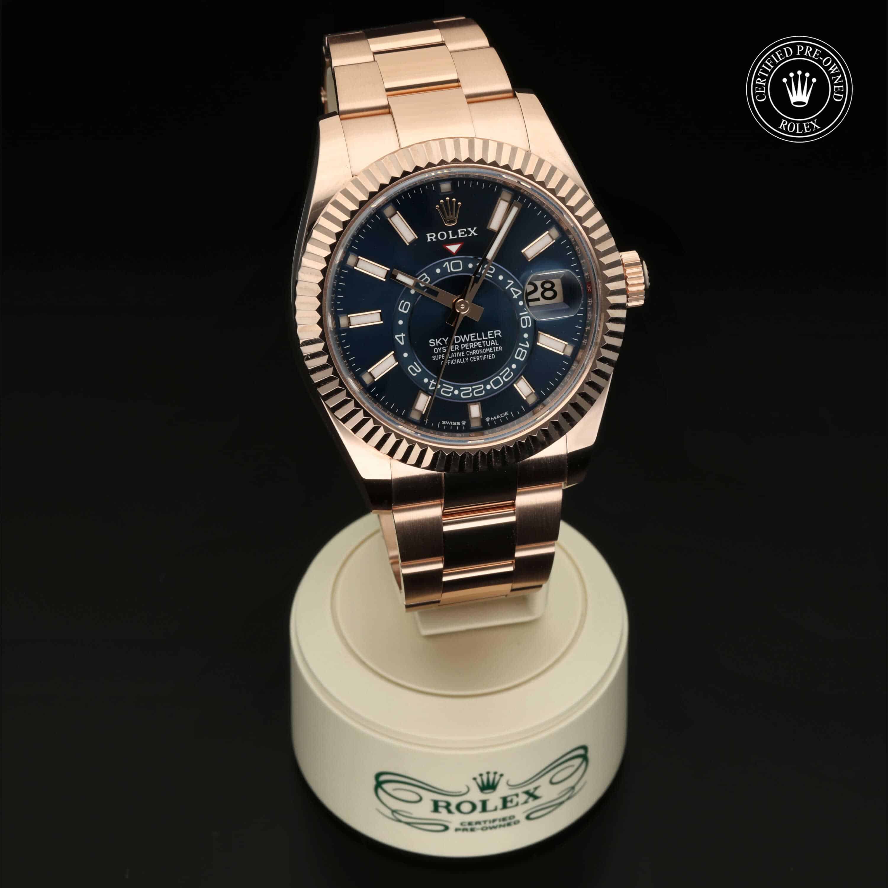 Rolex Sky-Dweller Certified Pre-Owned mit 42 mm von 2023 – 360° Ansicht 35